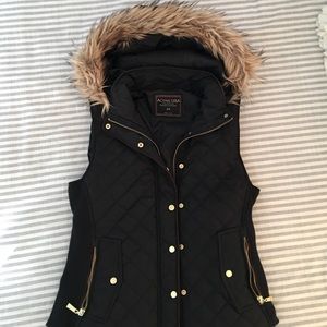 Quilted Black Zip Vest with Fur Hood. Like New.