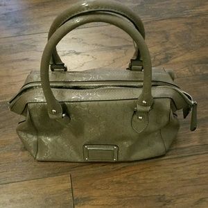 NWOT Gray Guess Purse