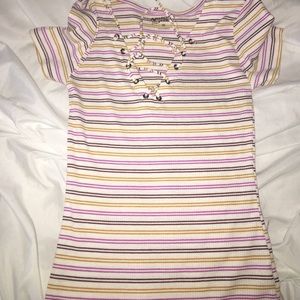 Lace down short sleeve tee