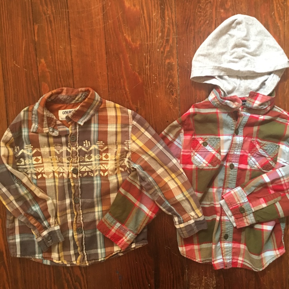 2 plaid flannel shirts