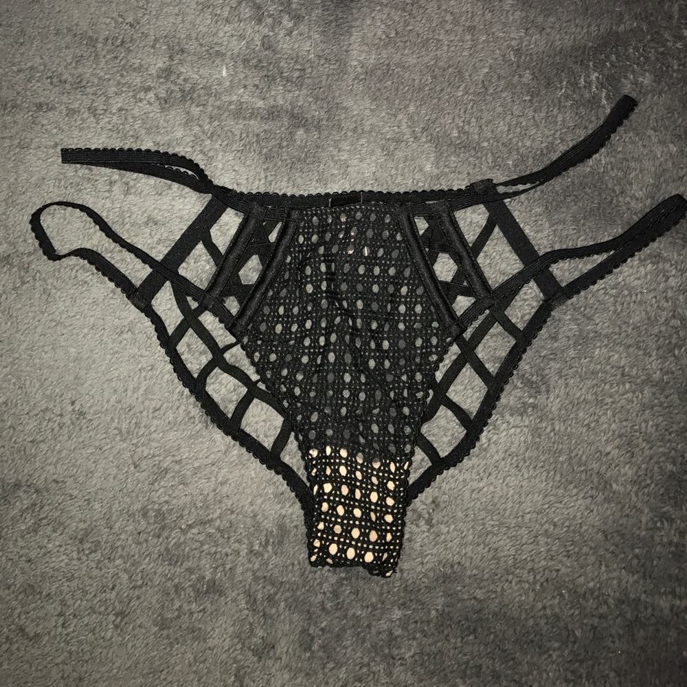 VS Cheekini underwear
