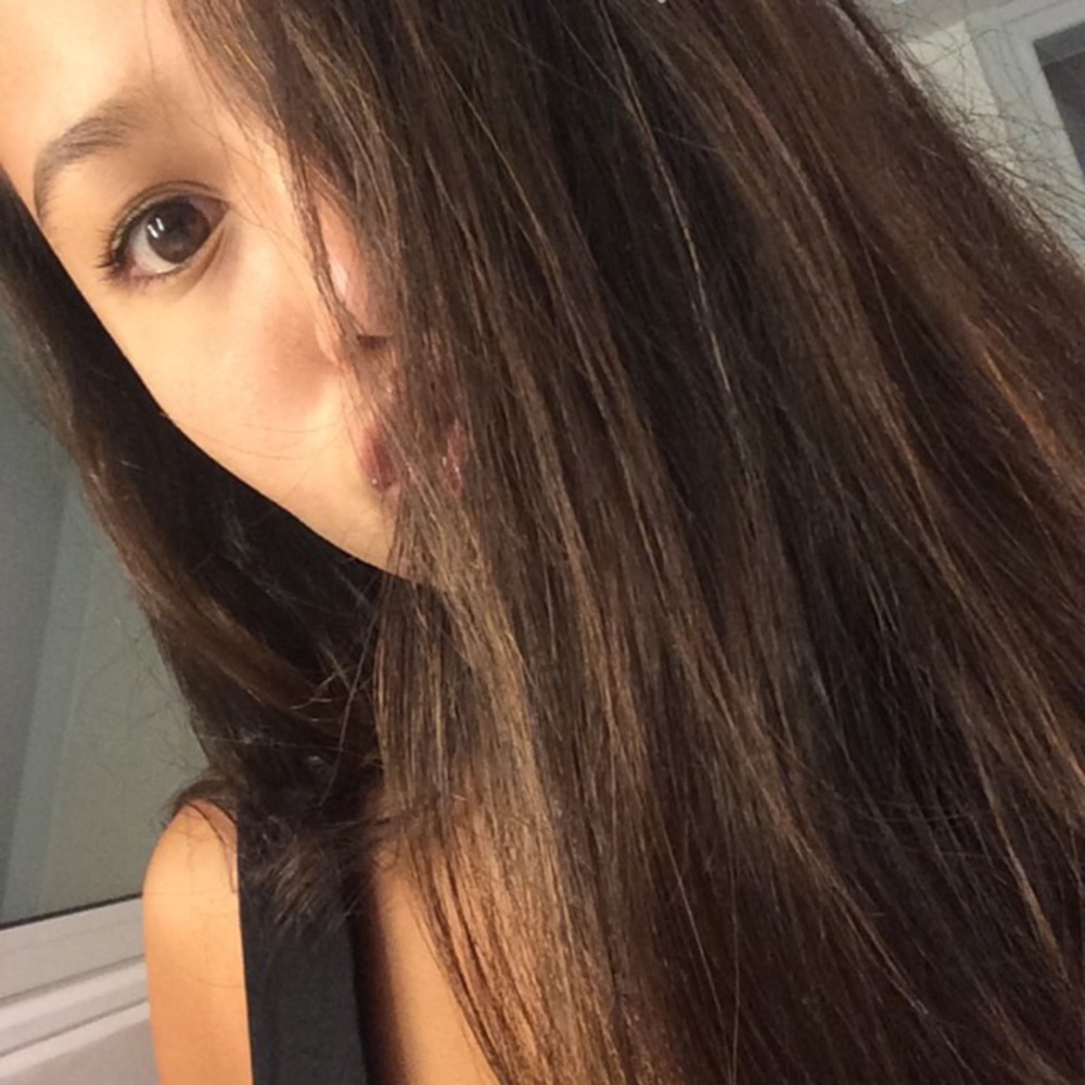 Meet your Posher, Bella