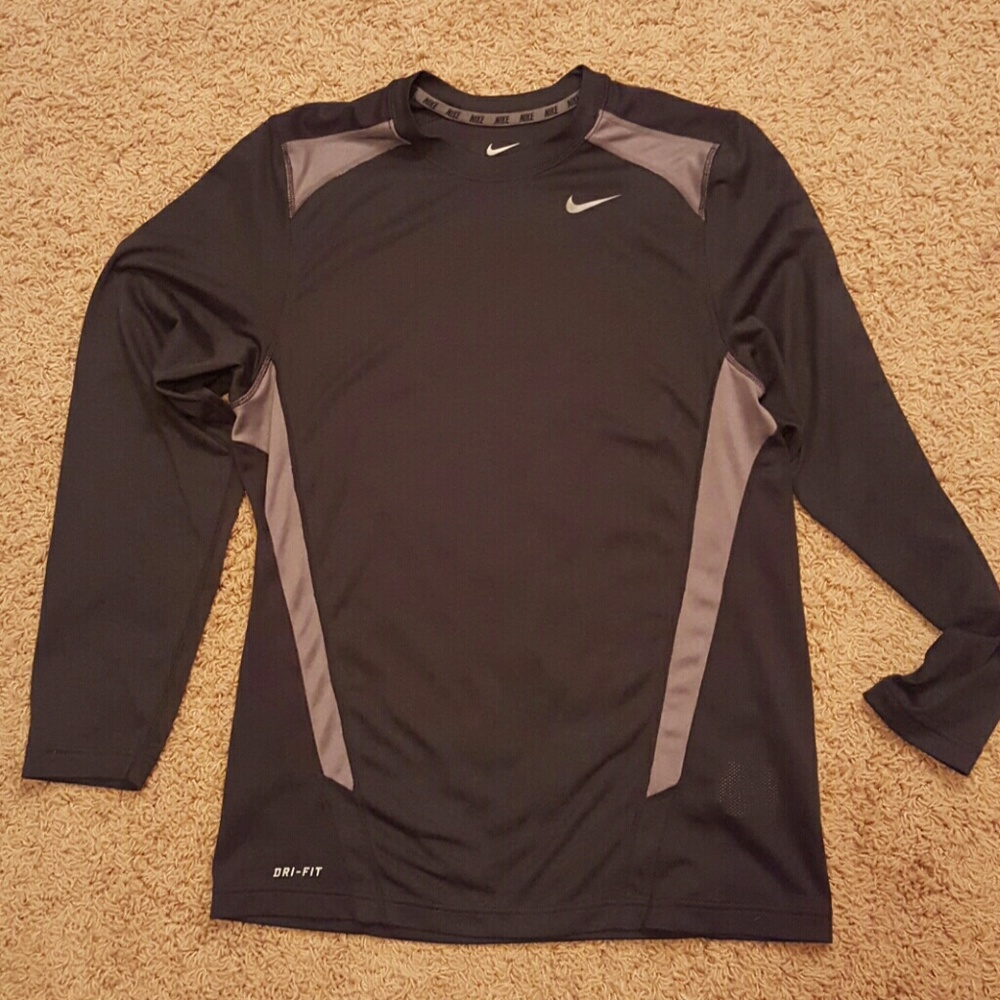 Men's Nike long-sleeved