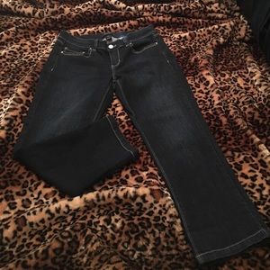 NWOT White House Black Market Cropped Jeans