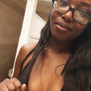 Meet your Posher, Dimisha