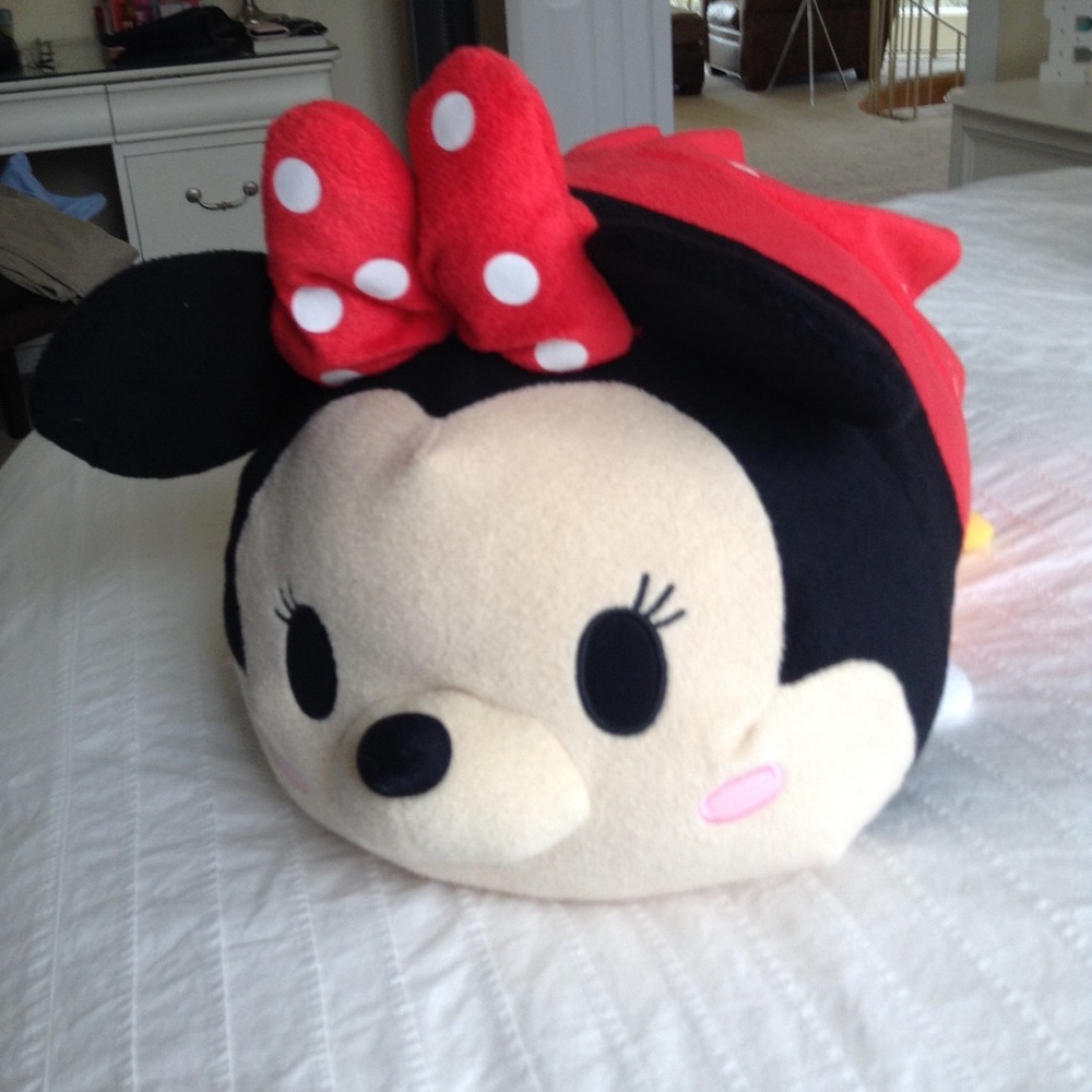 *SOLD* Disney Jumbo sized Tsum Tsum Minnie