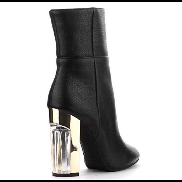 The Evans - Picture 2 of 3