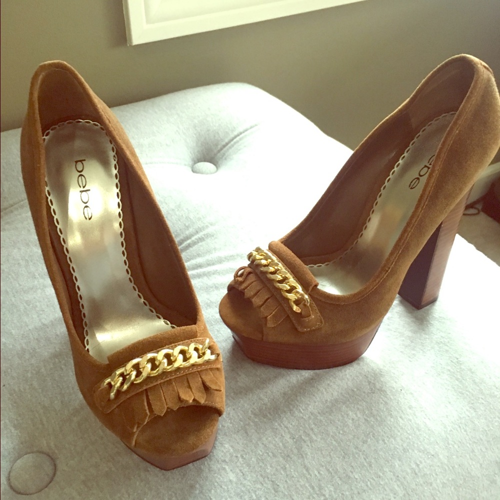 Bebe lavender pumps in brown suede