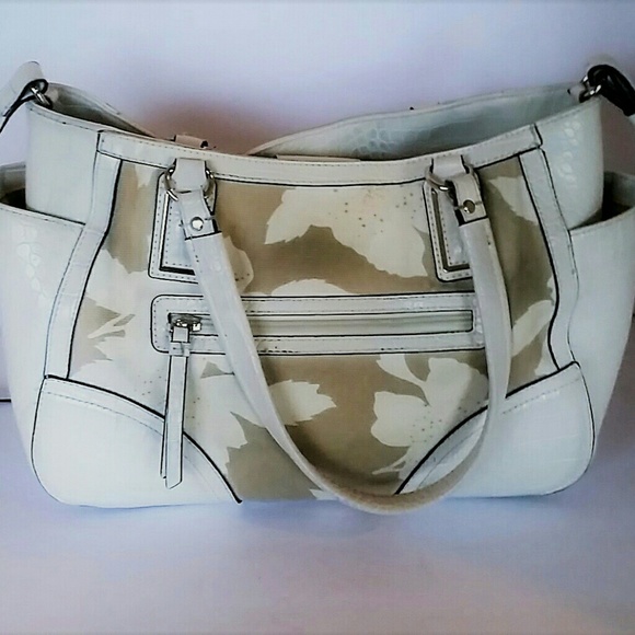 Dana Buchman White/Tan Floral Crocodile Tote - Picture 3 of 5