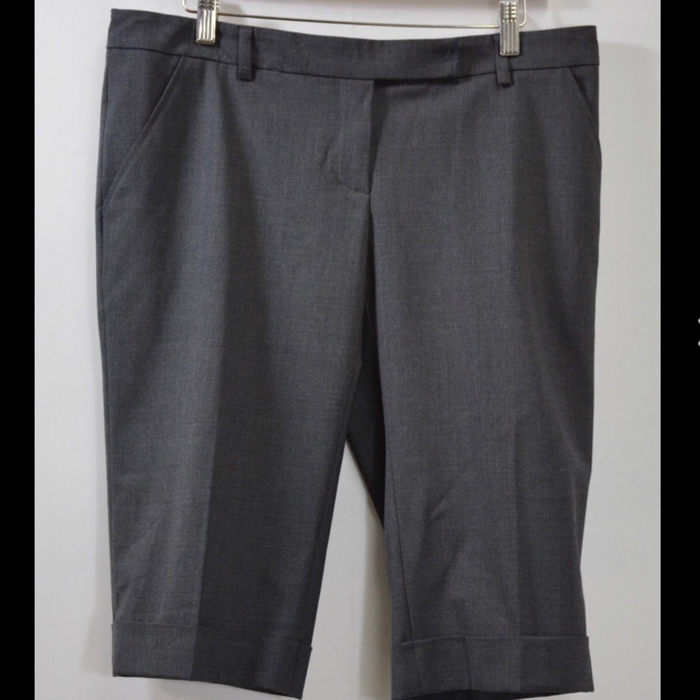 🔥$500 RICHMOND X women’s Gray Bermuda Wool Blend Shorts