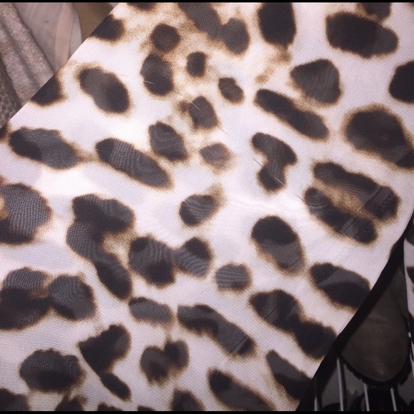 Show Me Your Mumu Leopard Donna Michelle Tunic - Picture 2 of 4