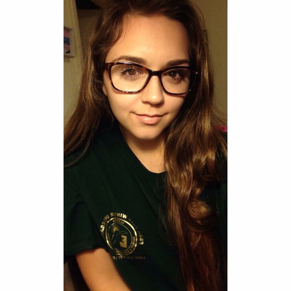 Meet your Posher, Ashley