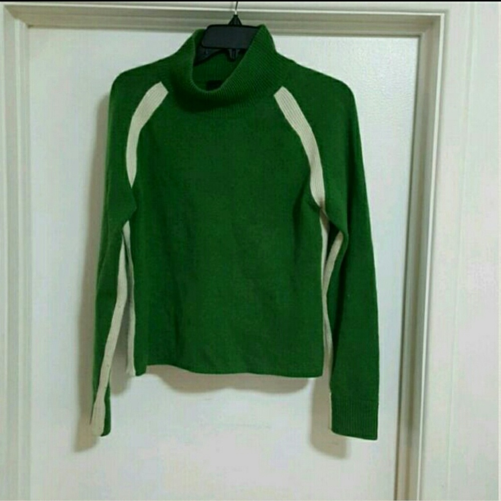 Athleta M Cashmere Turtle Neck