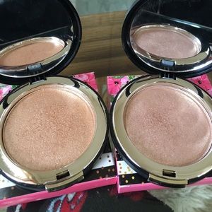 GIVEMEGLOW HIGHLIGHTER BUNDLE