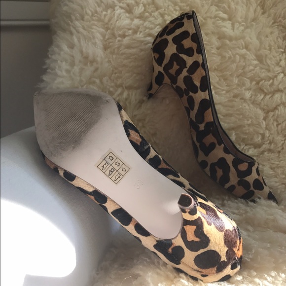 Pony hair leopard medium heels - Picture 3 of 4