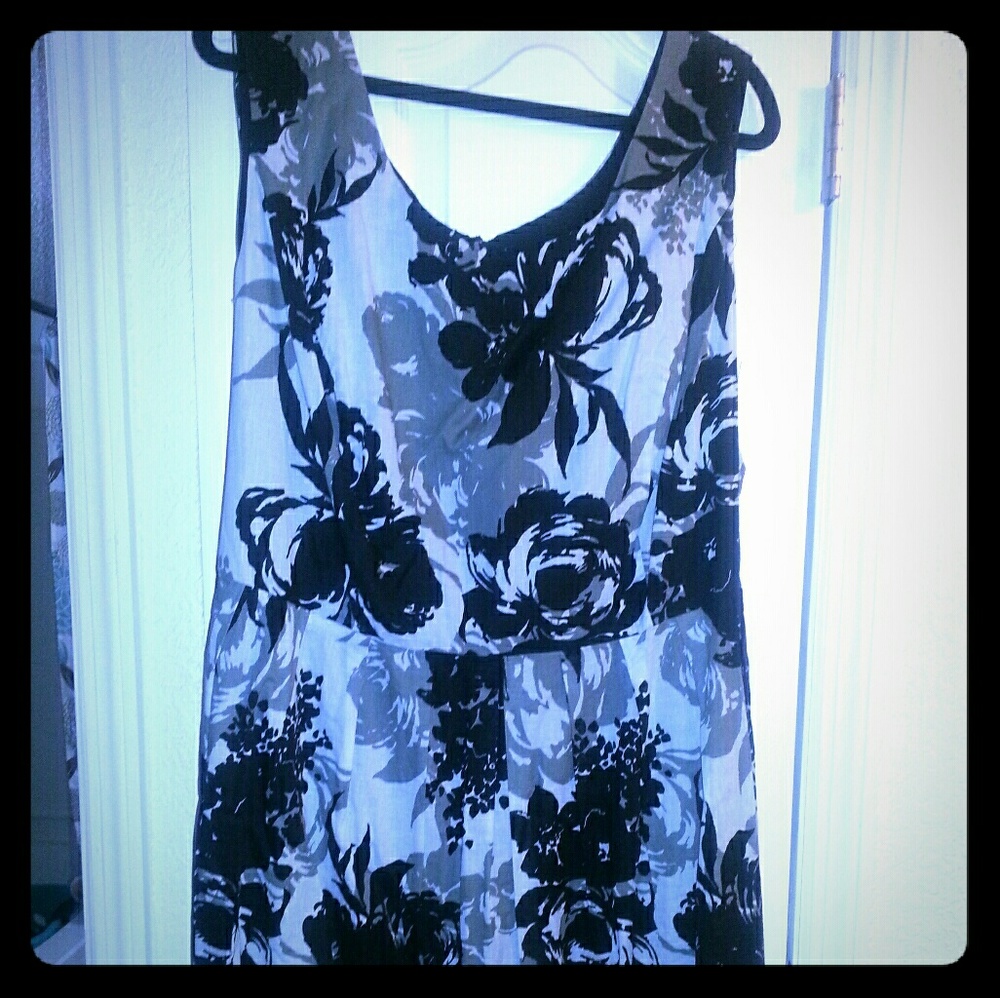 Black floral sundress size 24w