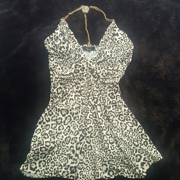 🐆Skye Cheeta Print Halter Blouse - Picture 2 of 4