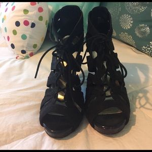 Fabulosity Black Strappy Lace Up Heels Size 8.5