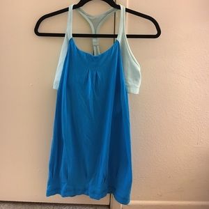 Lululemon workout top