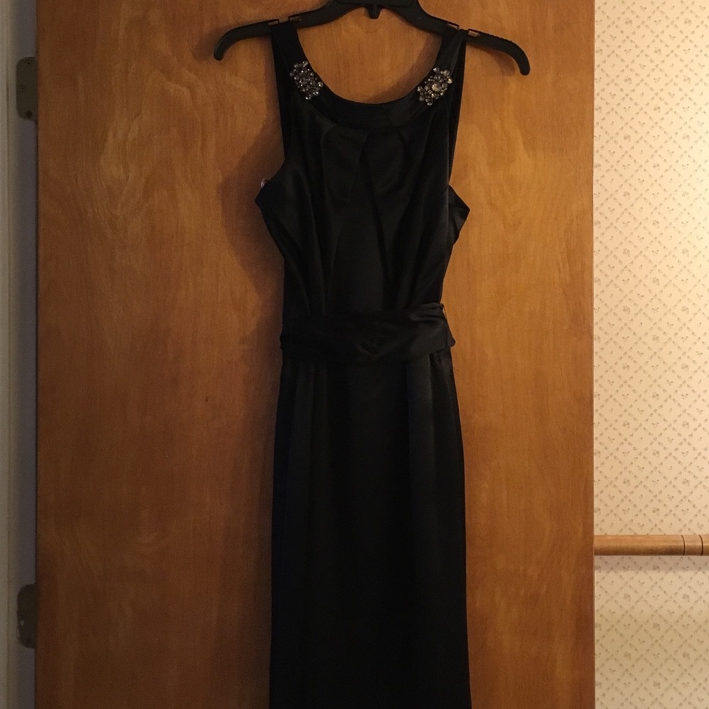 Vera wang cocktail dress. I just love it!