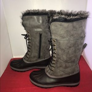 EUC Top Moda gray and black winter boots sz 6.5