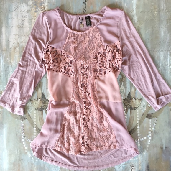 BKE Tops - Lavender Blouse