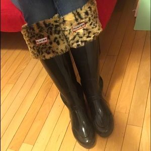 ⚡️ 3 HR Flash Sale ⚡️Hunter Rain boots w socks