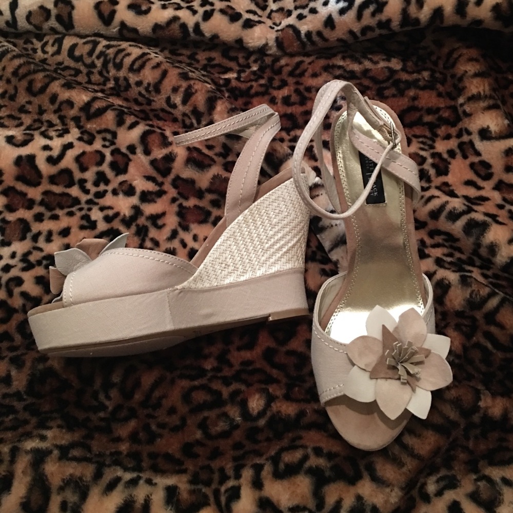 NWOB White House Black Market Wedges