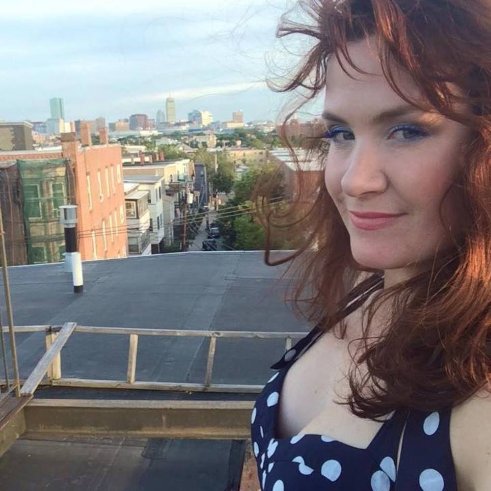 Meet your Posher, Hilary