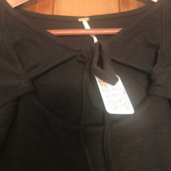 Free People cotton l/s top w/ cutout tie detail - Picture 4 of 5