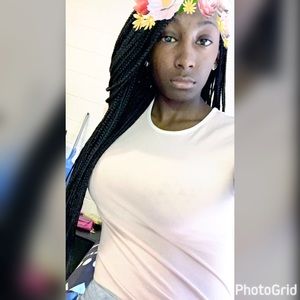 Meet your Posher, Akira