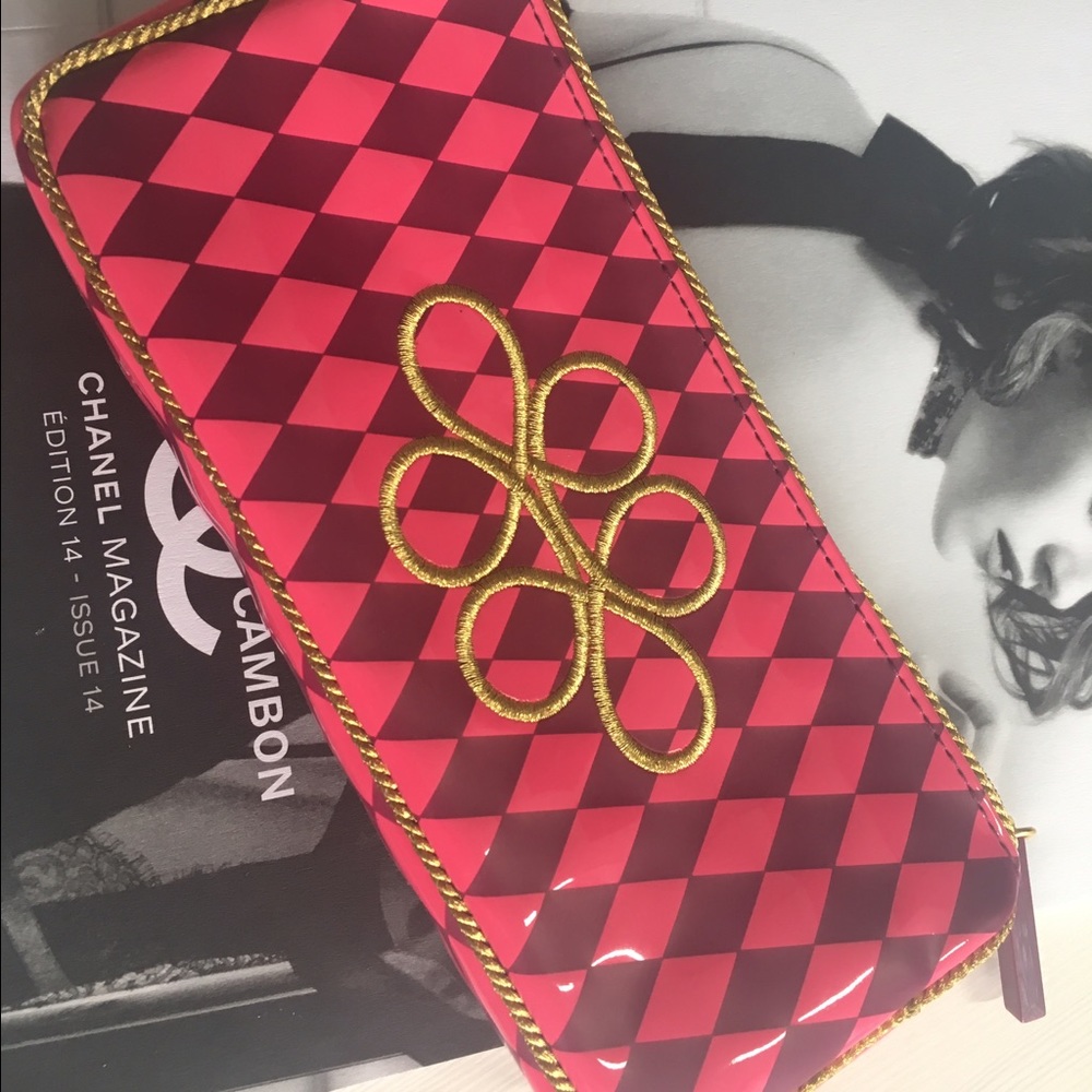 ⭐️ MAC Nutcracker Makeup Pouch ⭐️