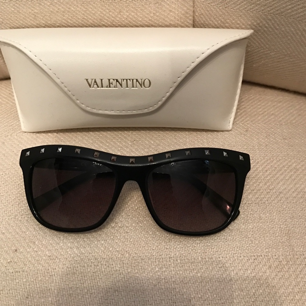 brand new Valentino sunglasses Sale