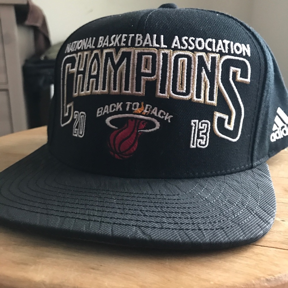 Strap back