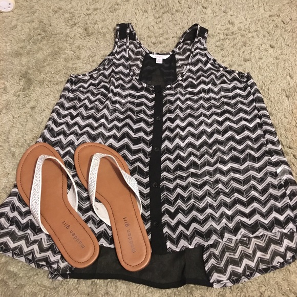 ❤️Candie's chevron top❤️ - Picture 3 of 4
