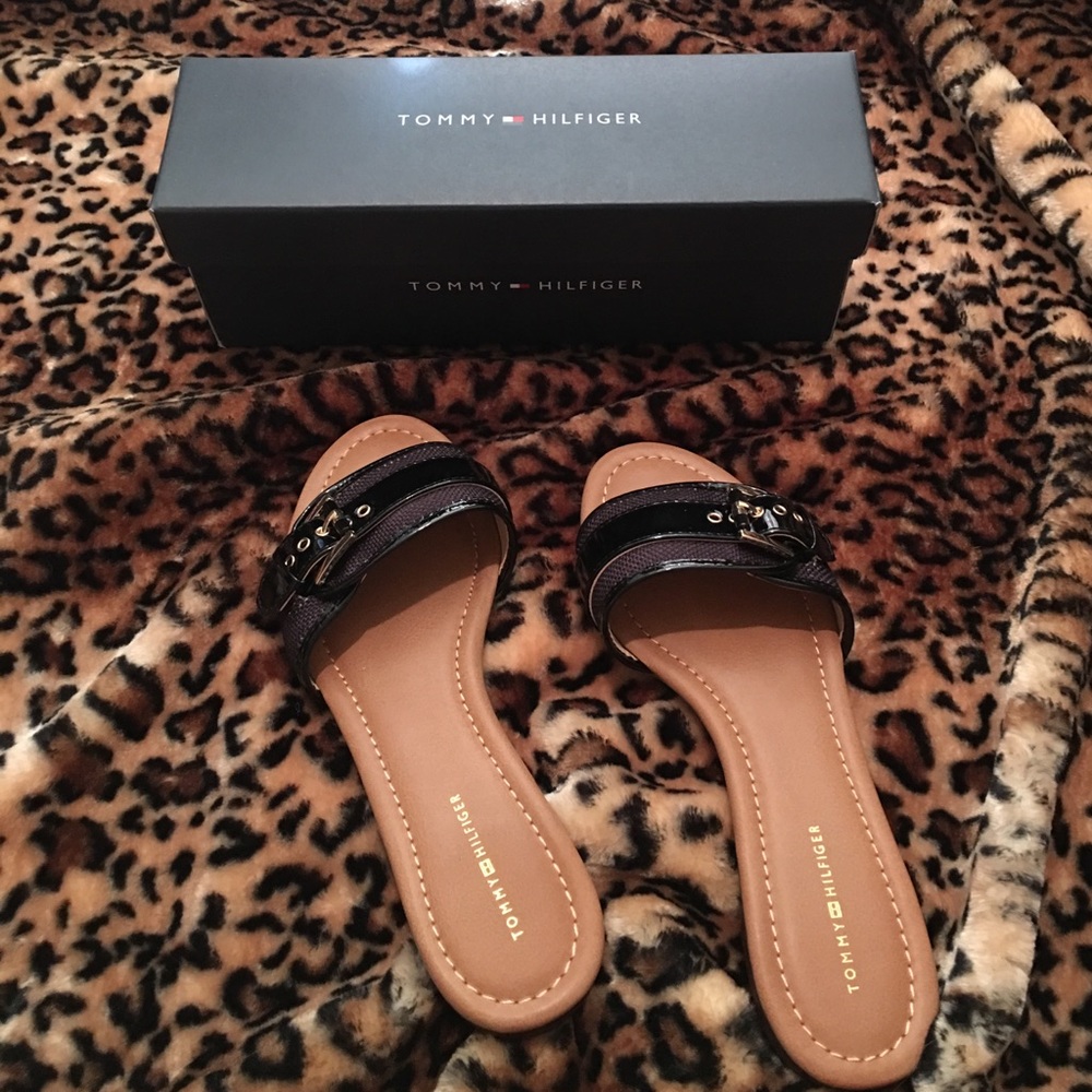 NWB Tommy Hilfiger Indie Sandal