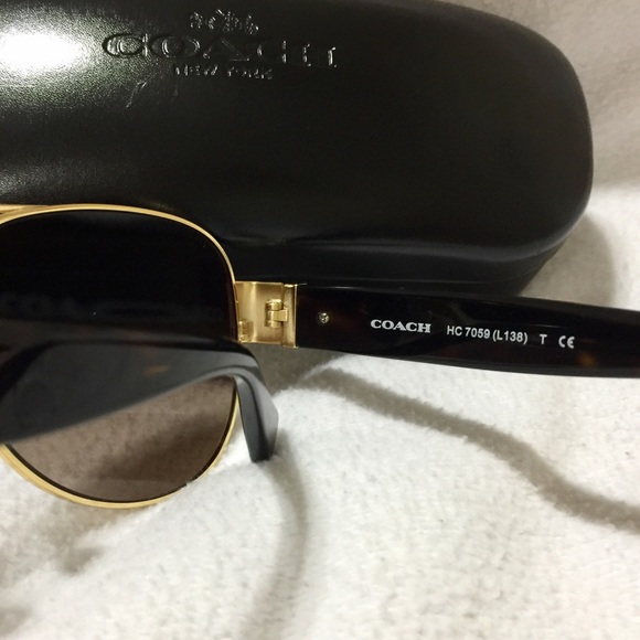 PRICE DROP ? Coach NEW Women\'s Sunglasses ? main image 8
