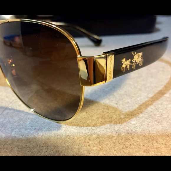 PRICE DROP ? Coach NEW Women\'s Sunglasses ?