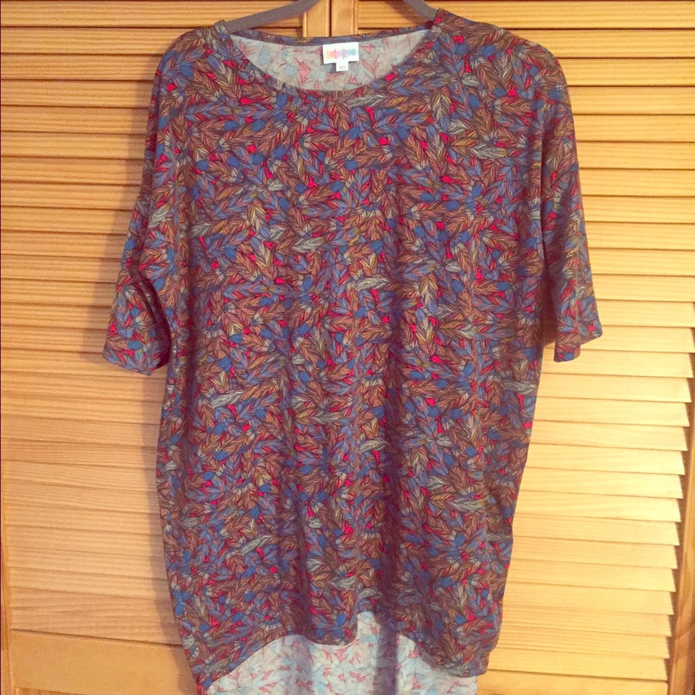 Lularoe feather Irma size XS!