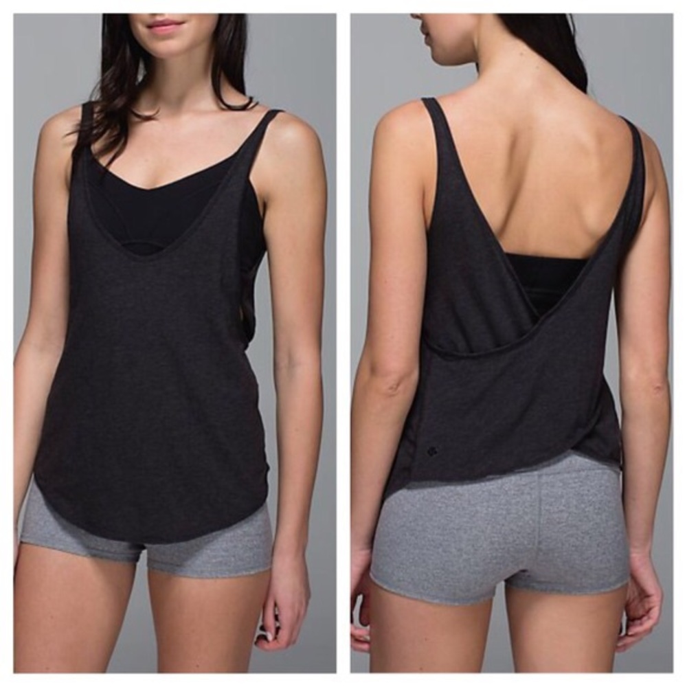 Lululemon twists and turns tank