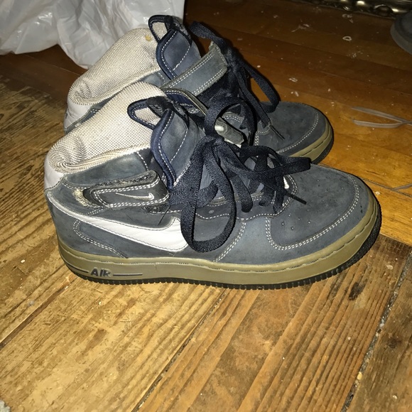 Nike shoes - Picture 3 of 3