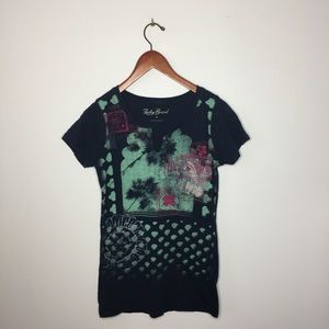 Lucky Brand T-Shirt.