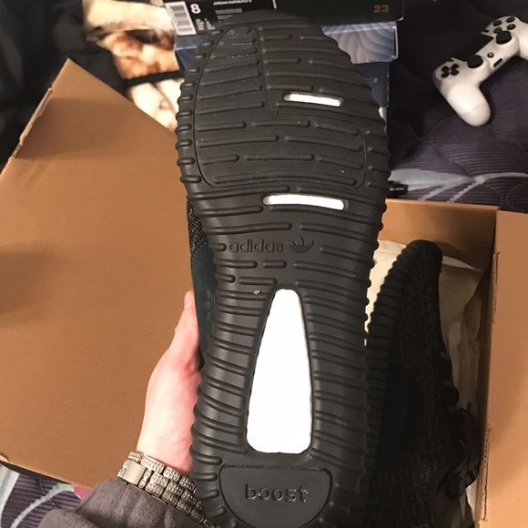 Yeezy 350 boost pirate black