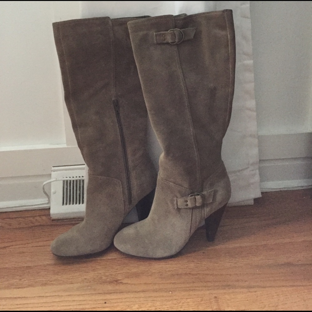 Beautiful BCBG suede boots