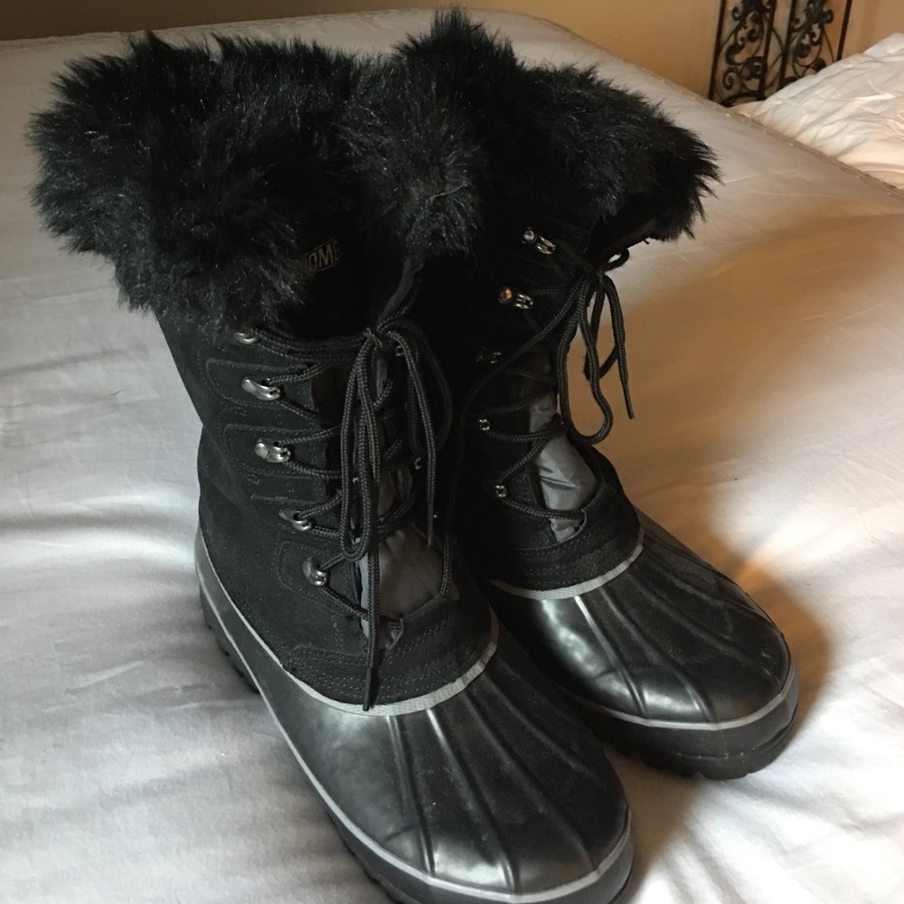 Boots black and gray