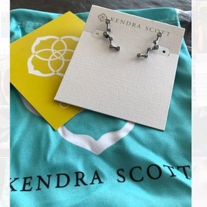 Kendra Scott Suzette Ear Climbers in Hematite