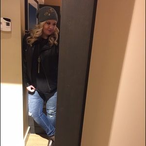 Meet your Posher, Anne