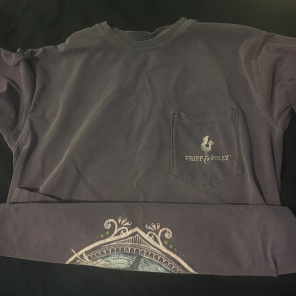 Tshirt - Picture 2 of 3