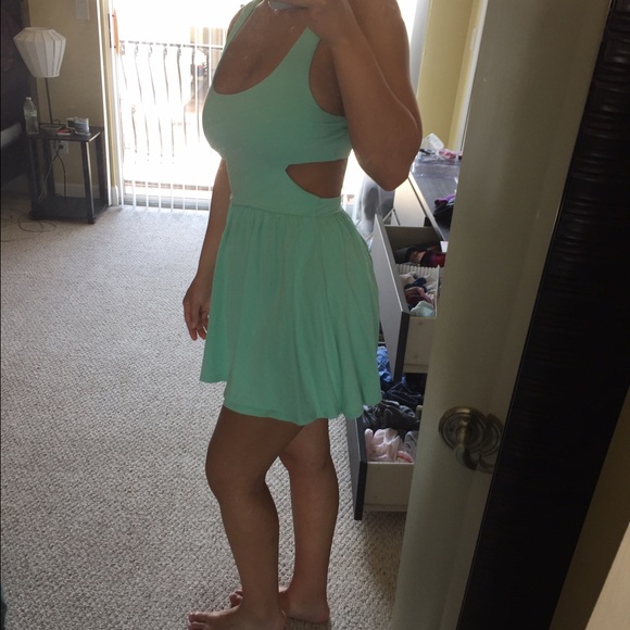 Comfy, turquoise midi-dress - Picture 2 of 2