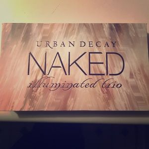 UD Naked illumination trio
